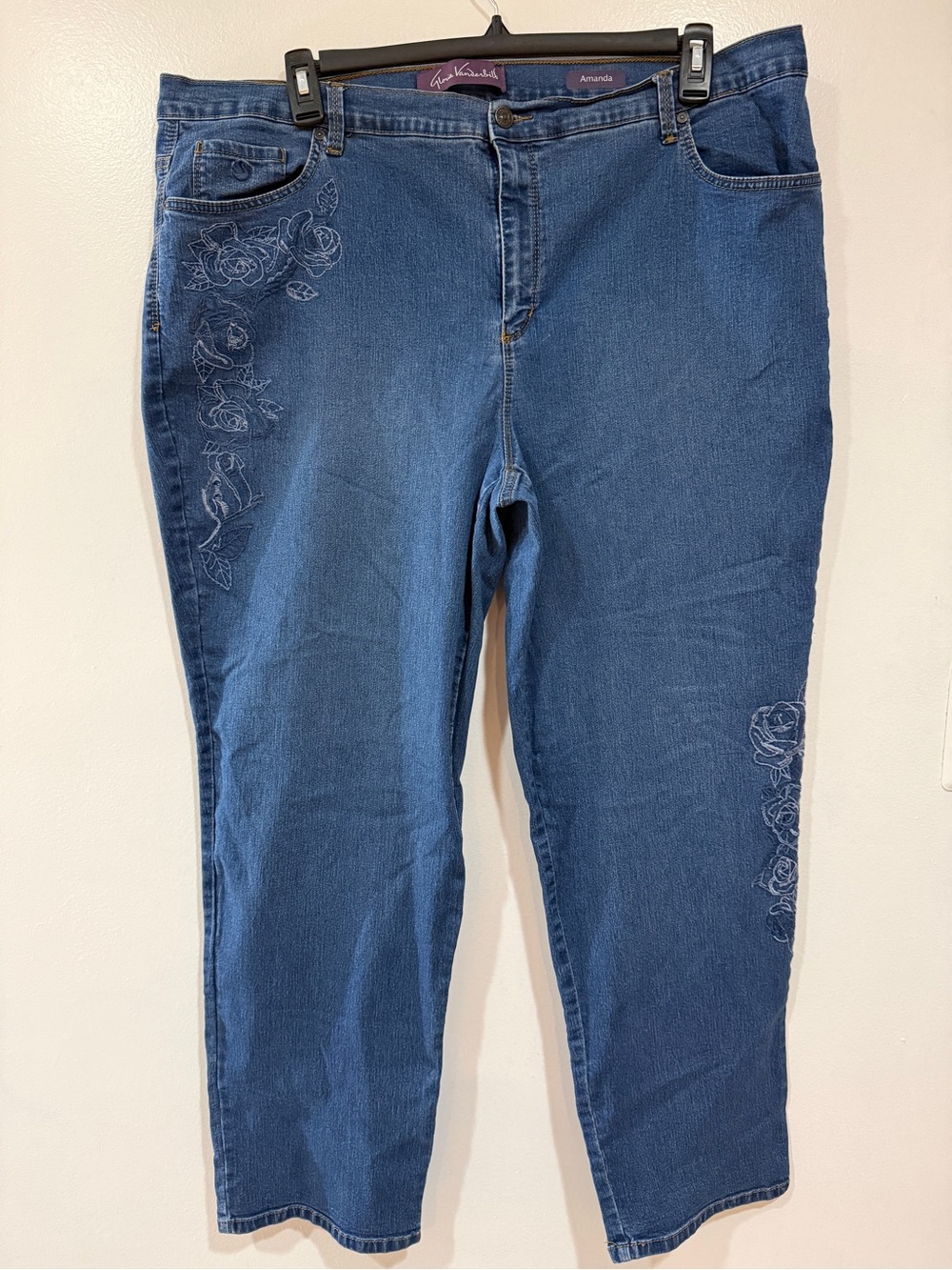 Gloria Vanderbilt Amanda Jeans 20W Plus Size High Rise Embroidered Climbing Rose